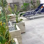 Seaview 2bedroom And Living