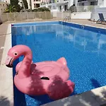 Seaview 2bedroom And Living Daire Pafos