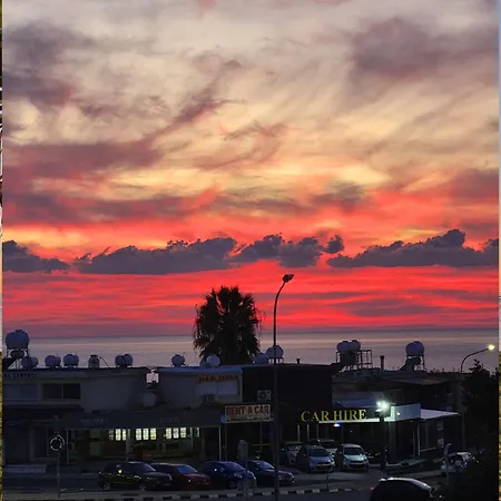 Seaview 2bedroom And Living * 파포스