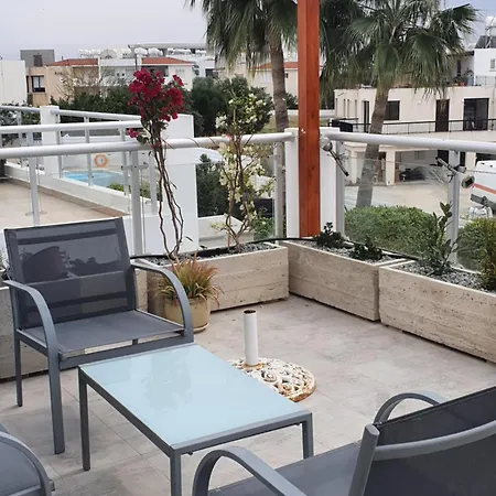 Seaview 2bedroom And Living * Paphos