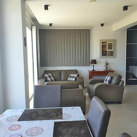 Seaview 2bedroom And Living Apartament
