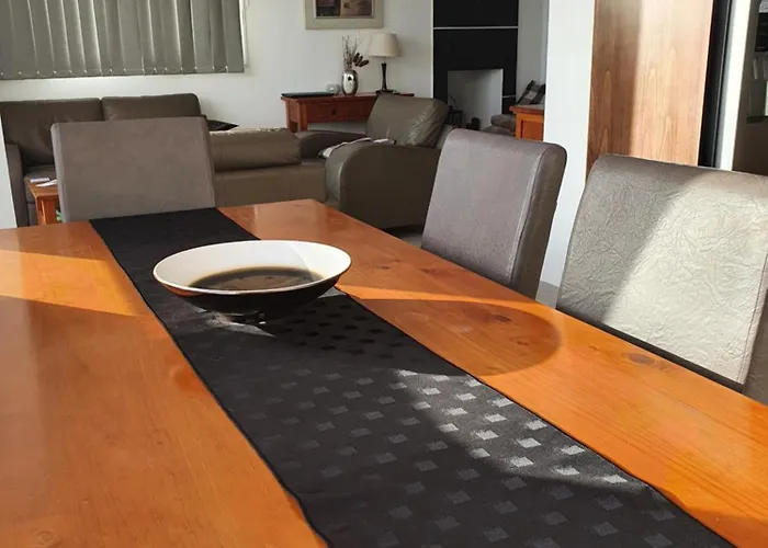 Seaview 2bedroom And Living