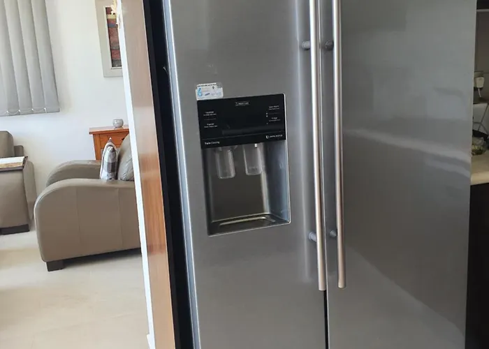 Seaview 2bedroom And Living *