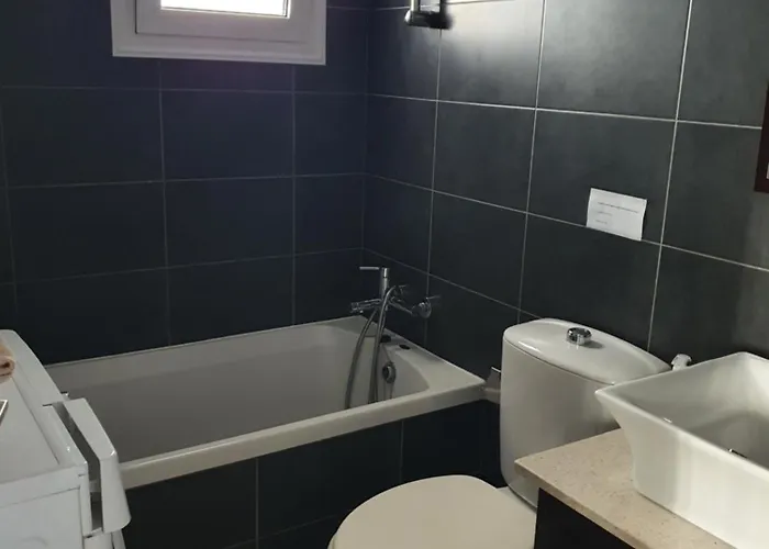 Seaview 2bedroom And Living Pafos