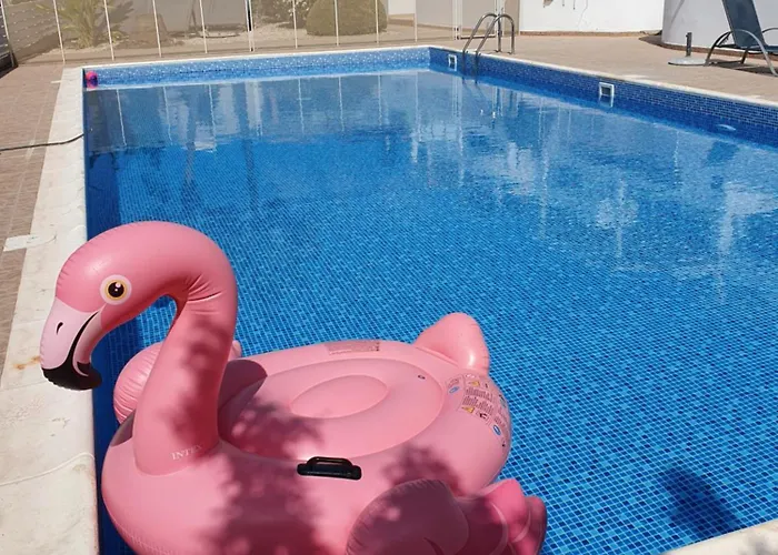 Seaview 2bedroom And Living Apartament Pafos