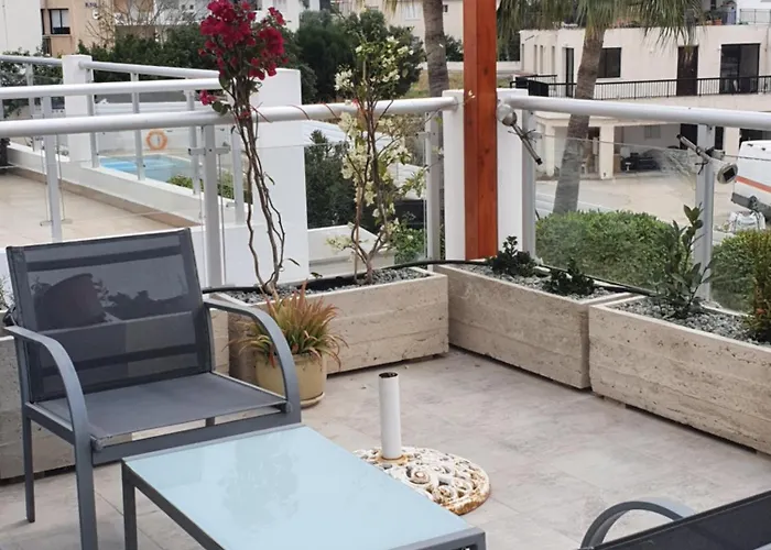 Seaview 2bedroom And Living * Pafos