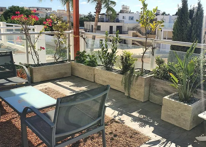 Seaview 2bedroom And Living Pafos